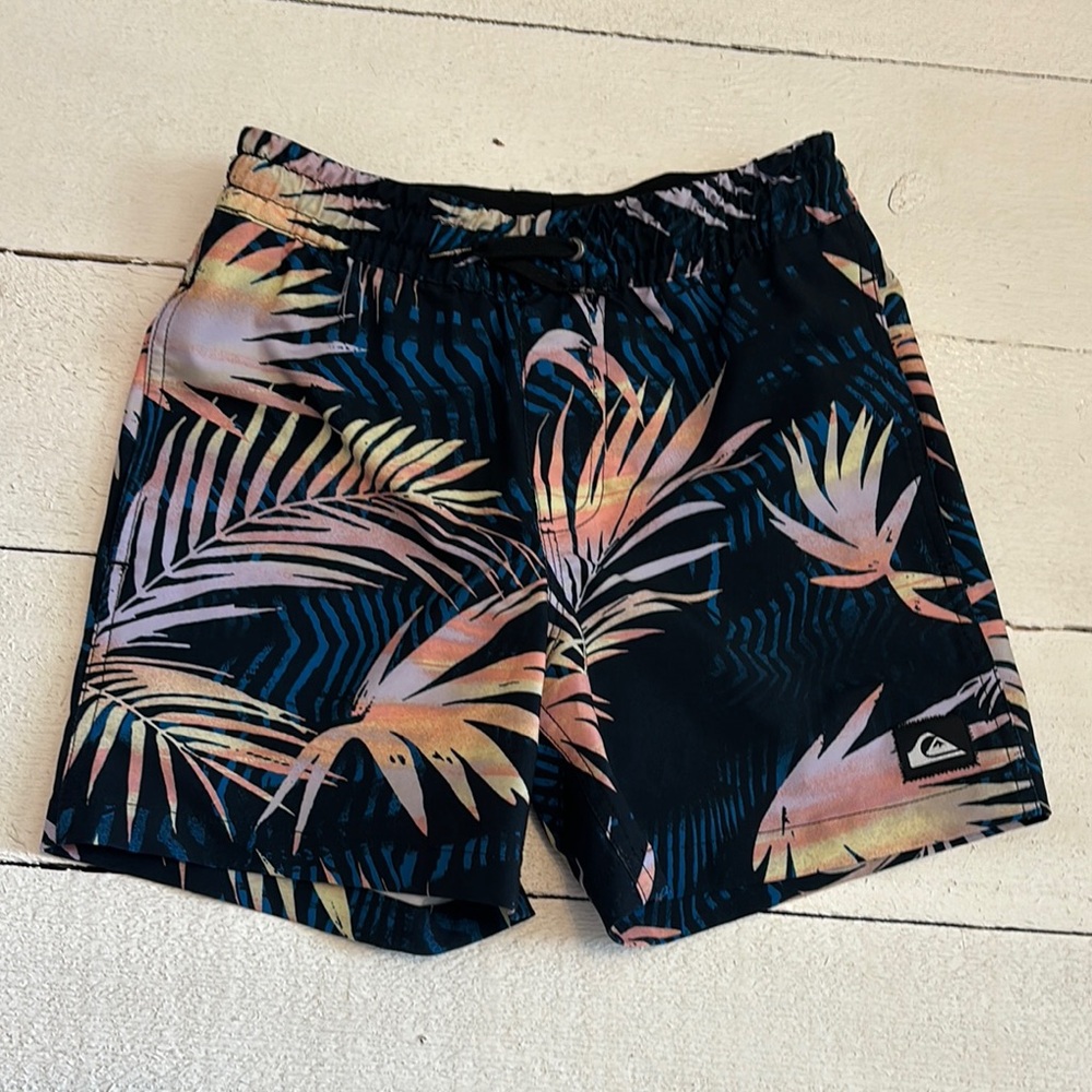 Boys Quiksilver Multicolor Palm Leaf Swim Shorts S Small 10